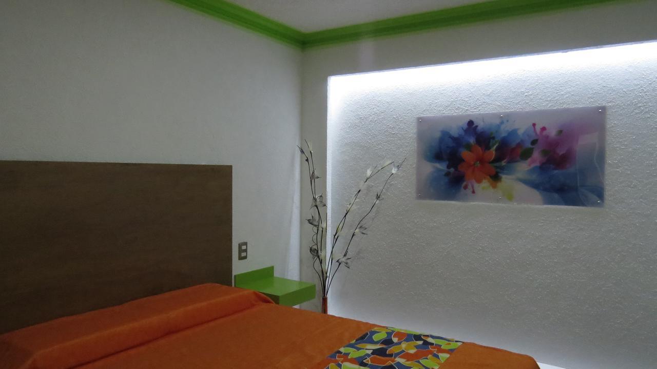 Hotel Yekkan Huauchinango Buitenkant foto