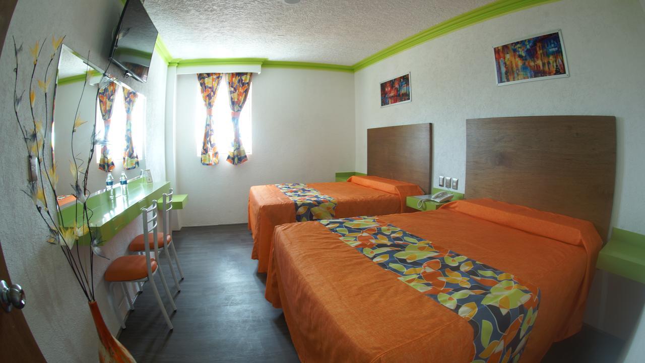 Hotel Yekkan Huauchinango Buitenkant foto