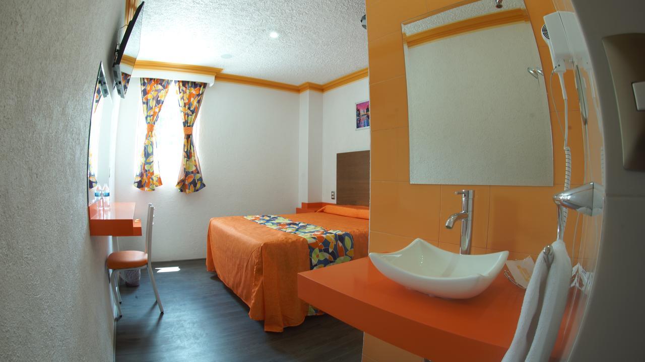 Hotel Yekkan Huauchinango Buitenkant foto