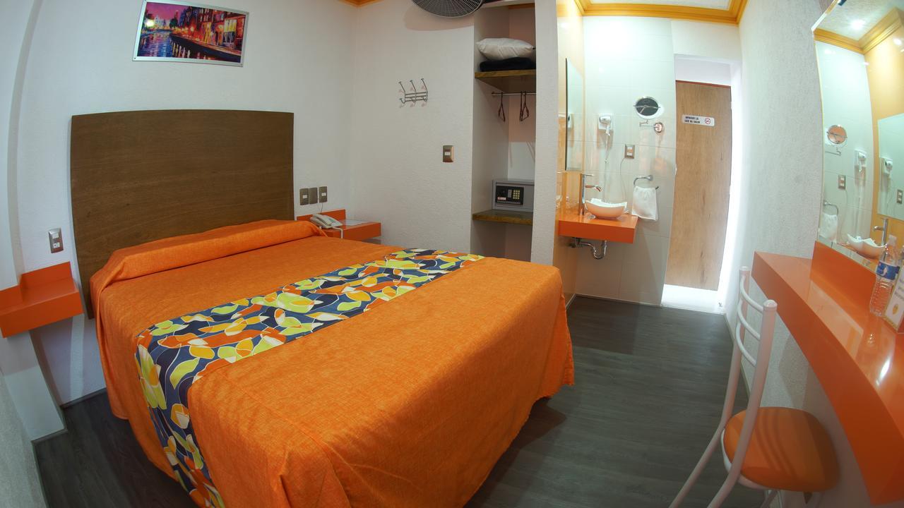 Hotel Yekkan Huauchinango Buitenkant foto