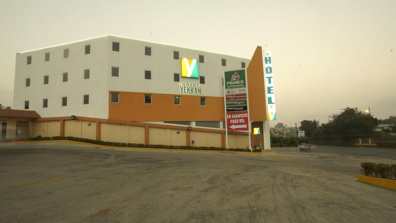 Hotel Yekkan Huauchinango Buitenkant foto